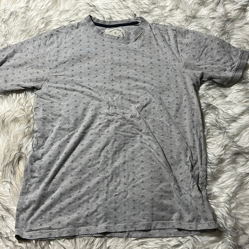 Native Code Men Size Medium Gray T-Shirt Anchored Emblems Crew Neck